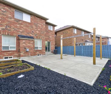 For Lease - 234 Valleyway Drive Unit# Main & 2nd, Brampton, Ontario - Photo 2