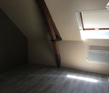 Appartement centre bourg au 1er étage libre au 17 novembre 2025- - Photo 2