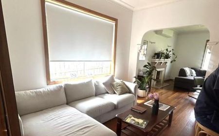 19 Riviera Street, Mentone - Photo 4