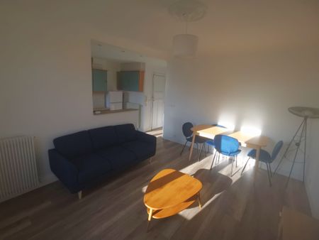 2 pièces - Meublé - 46,7 m² - 2ème étage - Colocation non autorisée - Photo 2