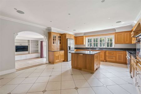 Stunning detached home which has been finished to a high standard with spacious bright rooms throughout including a cinema room. - Photo 2