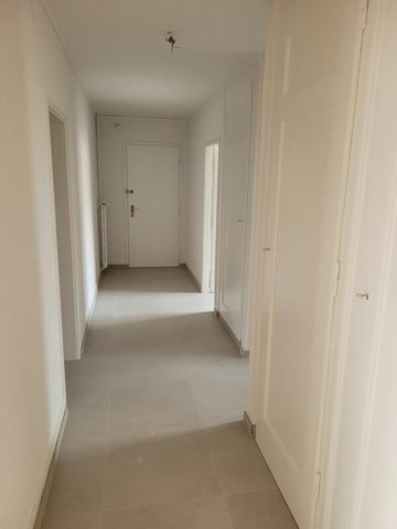 Appartement dernièrement rénové proche de toutes commodités ! - Photo 3