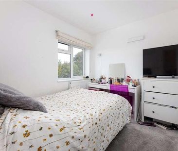 Durnsford Road, London, SW19 - Photo 3