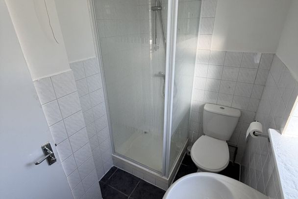 Kingsland Close - Photo 1