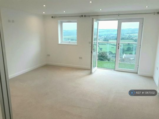3 bedroom end of terrace house to rent - Photo 1