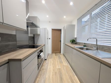 Brook Street, Pontypridd - Photo 5