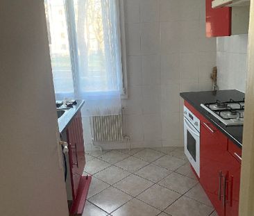 Location Appartement 3 pièces 48m² CLICHY SOUS BOIS 93390 - Photo 1