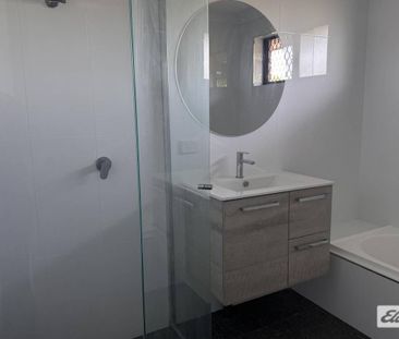 Brick & tile Taree West family home - Photo 3