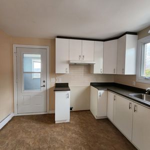 5 1/2 Avec Salle De Lavage - Photo 3