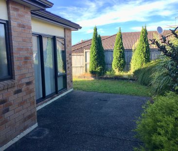 Fabulous 4 Bedroom Home - Photo 3