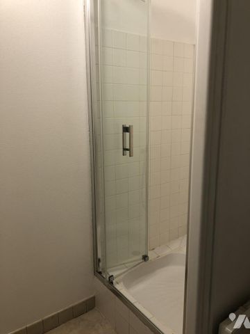 COUTANCES, centre ville, appartement deux pièces de 59 m2 - Photo 5