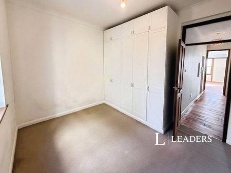 2 bedroom apartment to rent Marine Parade, Brighton, East Sussex, BN2 - Photo 3
