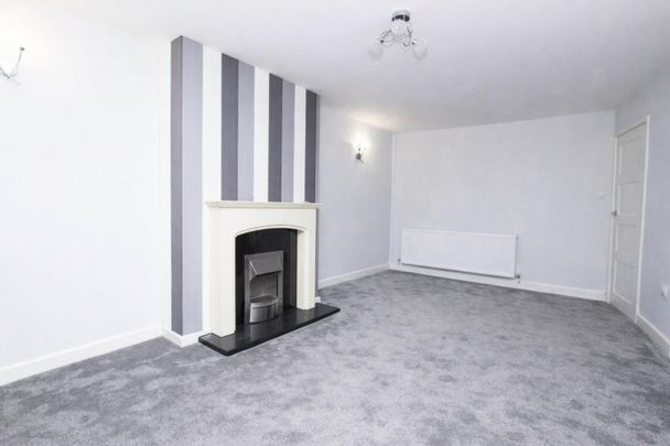 2 bedroom Bungalow To Let - Photo 1