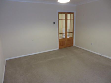 3 bedroom house to rent Wing Drive, Fishtoft, PE21 - Photo 2