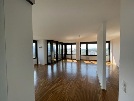 ÜBER DEN DÄCHERN VON FRANKFURT - SKY-APPARTEMENT - Photo 5