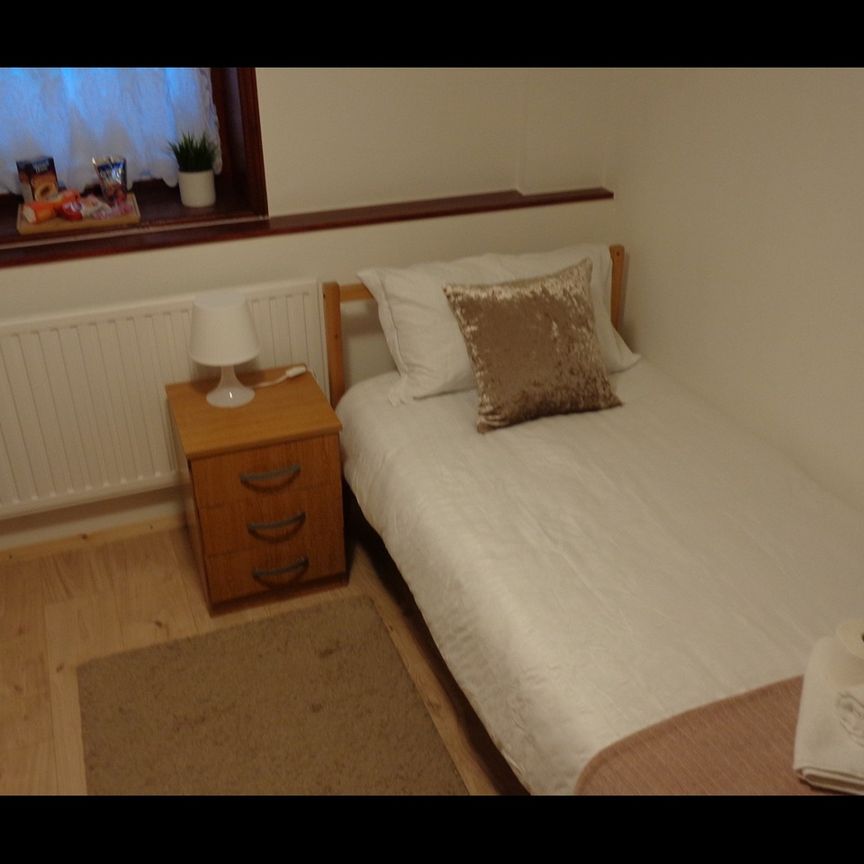Room in a Shared House, Ford Square, E1 - Photo 1