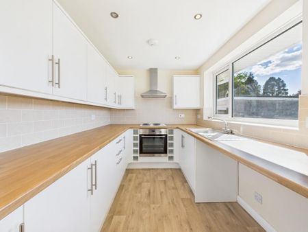 2 bedroom detached bungalow to rent - Photo 5
