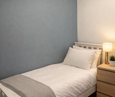1 bedroom in a house share to rent - Photo 5