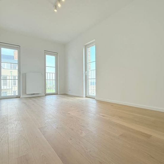 Appartement te huur - Photo 1