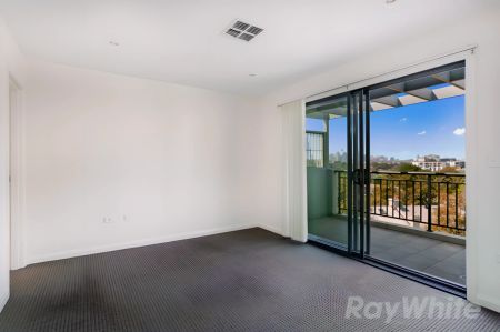 3Bedrooms, 2Bathrooms - Photo 2