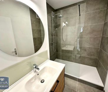 Location Appartement 4 pièces 72m² MONT ST AIGNAN 76130 - Photo 4