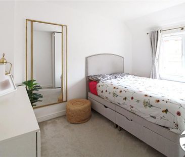 3 bedroom semi-detached house to rent - Photo 6