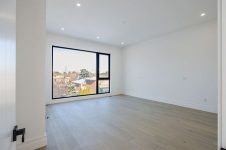 For Lease - 230 Townsgate Drive, Vaughan, Ontario - Photo 4