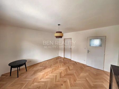 Pronájem bytu 3+1 Slavičín, sídliště Malé Pole - po kompletní rekonstrukci - Fotografie 4
