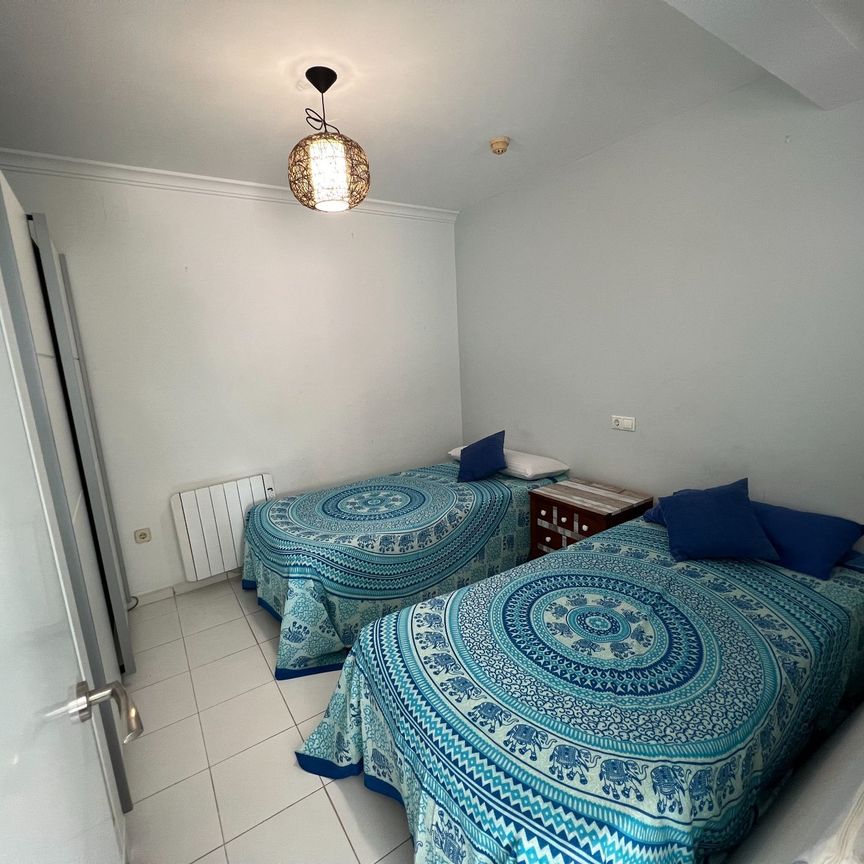 Ático en Benidorm, Centro-Tomas Ortuno, alquiler - Photo 1