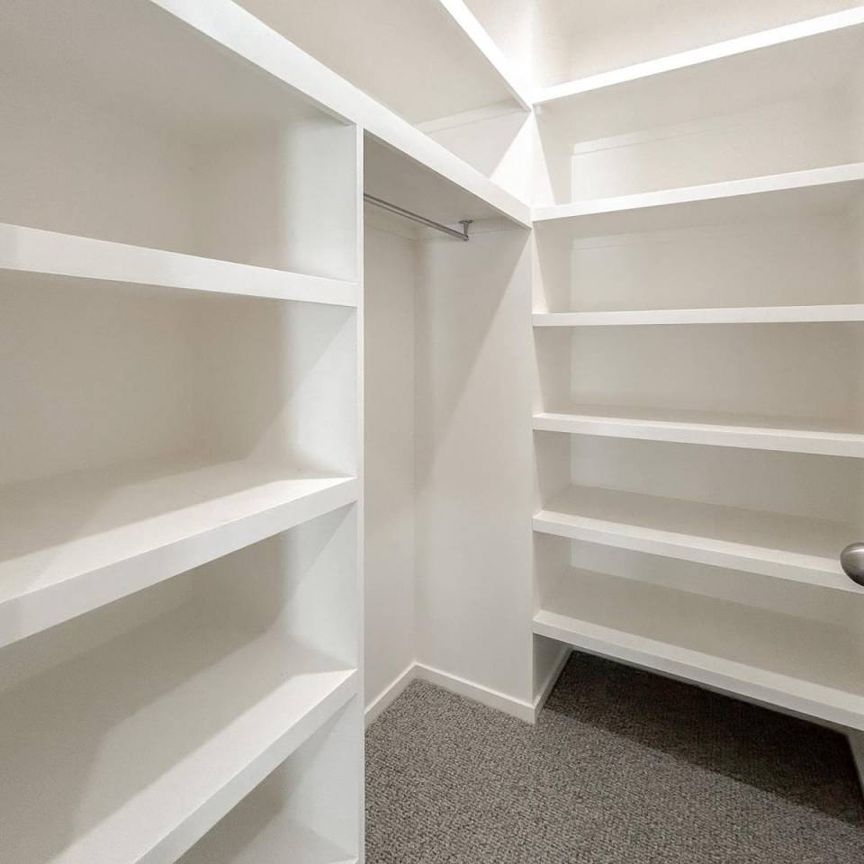 2 Bedroom unit on Campbell Street! - Photo 1