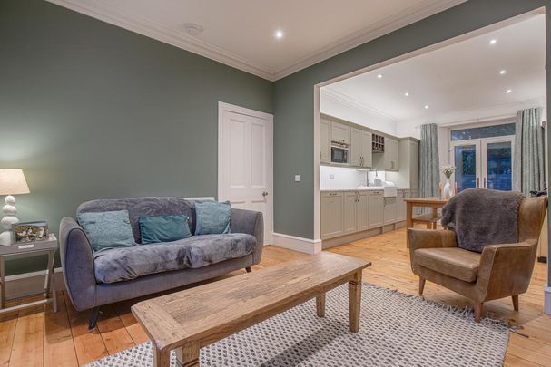 3 bedroom semi-detached house to rent - Photo 1