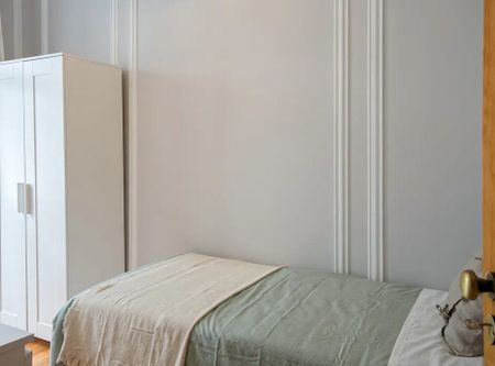 Rua Gomes Freire, Lisbon, Lisbon 1150-184 - Photo 3