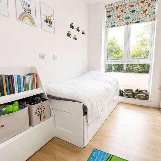 River Court, Sheerwater, Woking, Surrey, GU21 - Photo 1