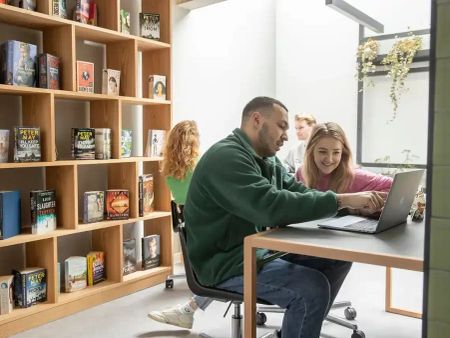 8 Bed En-suite - Photo 3