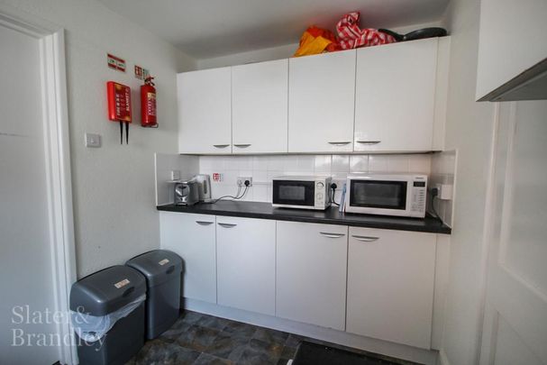 1 bedroom house of multiple occupation to rent - Photo 1