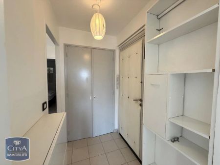Appartement à louer 3 pièces 57.4m² - Photo 2