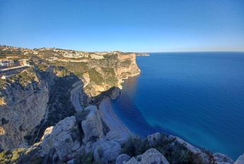 Villa for rent with 4 bedrooms and 3 bathrooms with stunning views