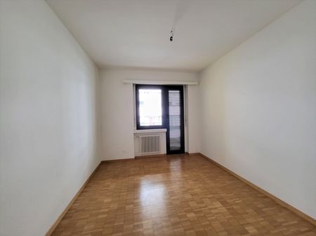 4.5 rooms +2 acc, Renovated - Photo 4