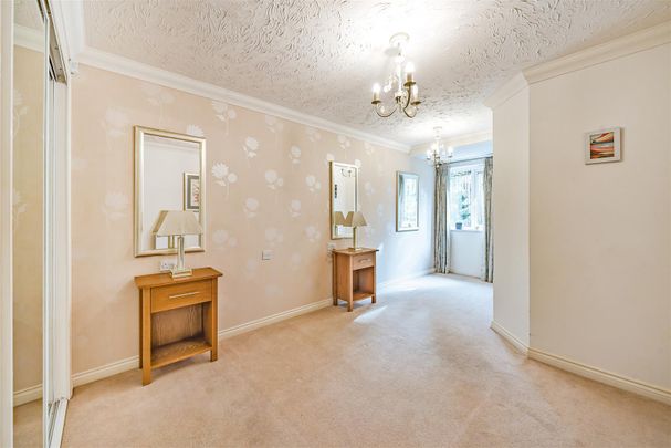 Hamlet Lodge, Gloucester - Photo 1