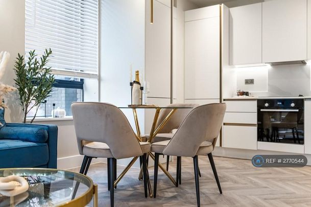 1 bedroom flat to rent - Photo 1