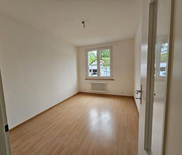 Beautiful renovated 4-room apartment in Neuchâtel - Photo 3