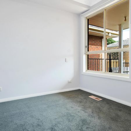 Convenient Living in Noble Park - Photo 5