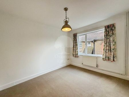 2 bedroom maisonette to rent - Photo 2