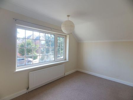 3 bedroom semi-detached house to rent - Photo 5