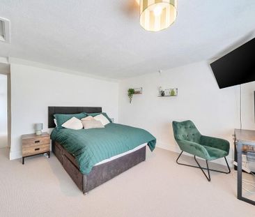 2 bedroom semi-detached house to rent - Photo 6