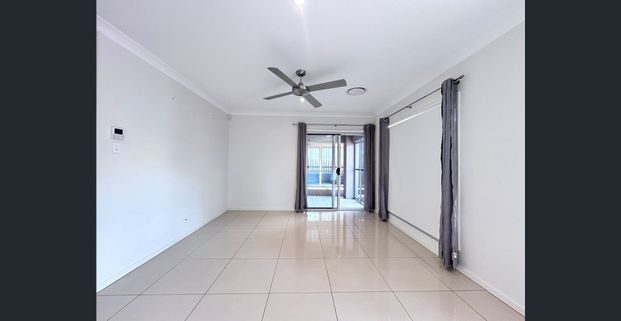 Luxurious 4-Bedroom Double-Storey Home in Avenue Estate, Daisy Hill for Rent - Photo 1