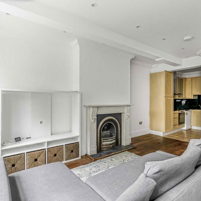 Studio to rent - Photo 1