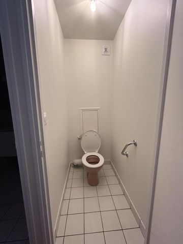 Location Appartement 1 pièce 35m² NANTES 44000 - Photo 2