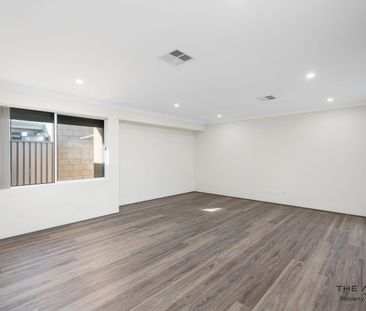 Solar Panels & Roller Shutters! - Photo 3