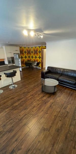 3 bedroom flat to rent - Photo 1